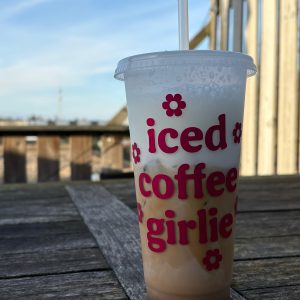 Gepersonaliseerde ijskoffie beker met tekst of naam